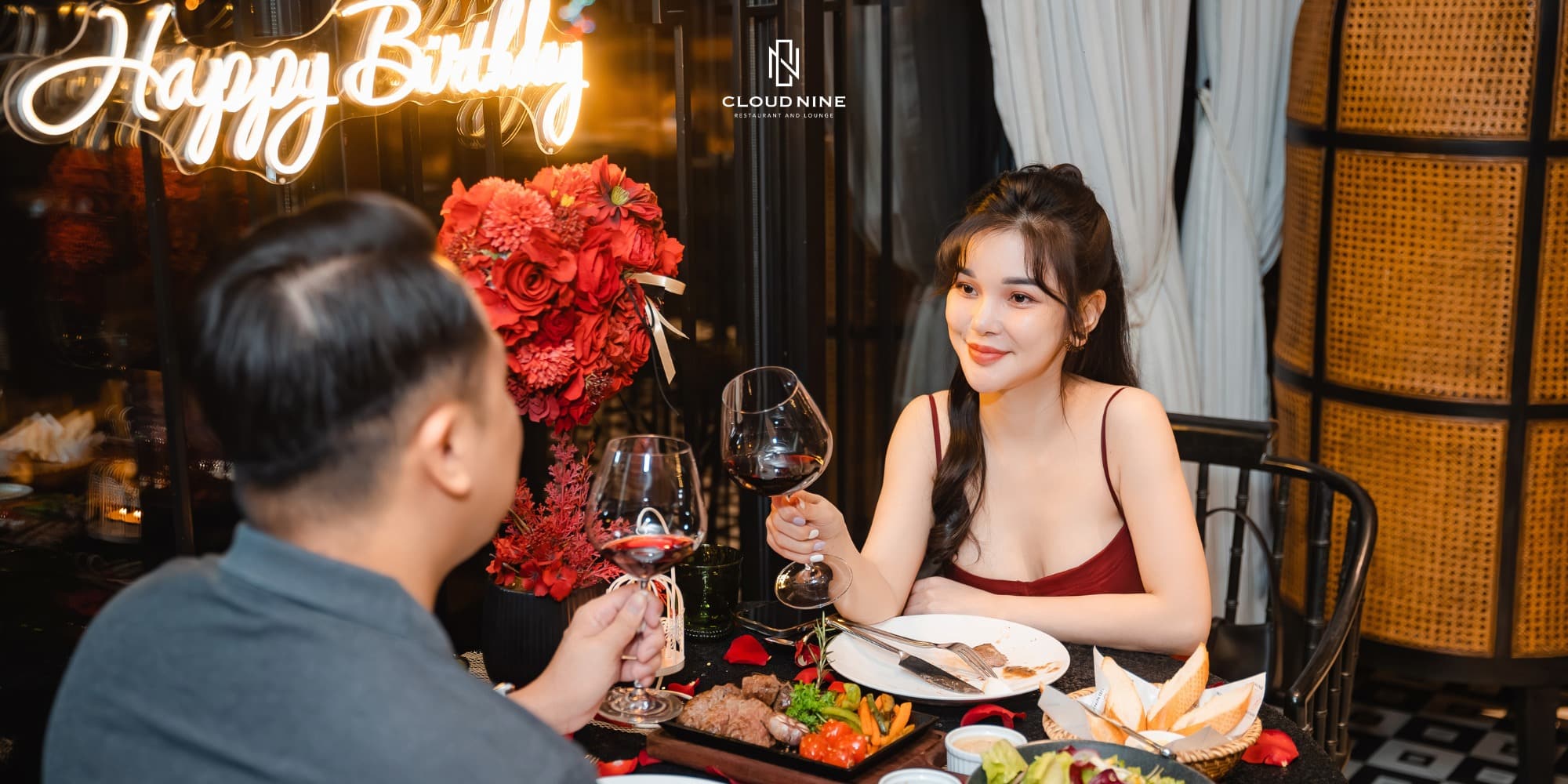 Top 10 Nhà Hàng Fine Dining Tốt Nhất Việt Nam - Trải Nghiệm Ẩm Thực Đỉnh Cao