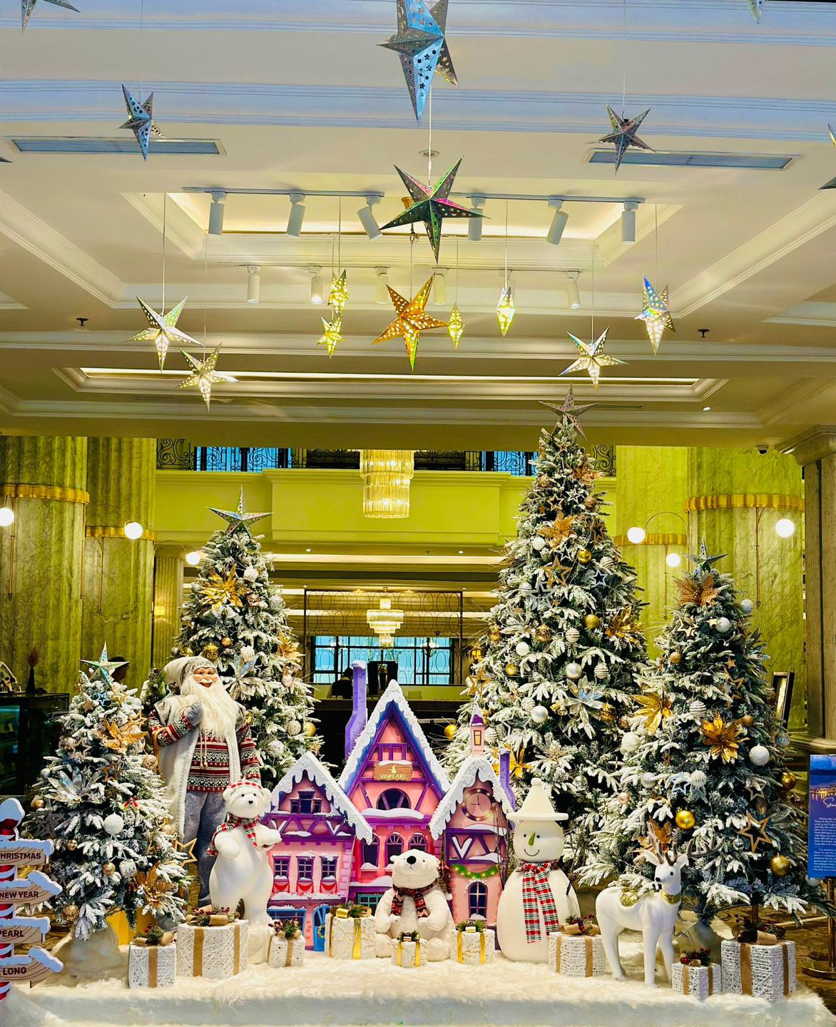 Review Không Khí Giáng Sinh Tại Vinpearl Resort & Spa Hạ Long 2023