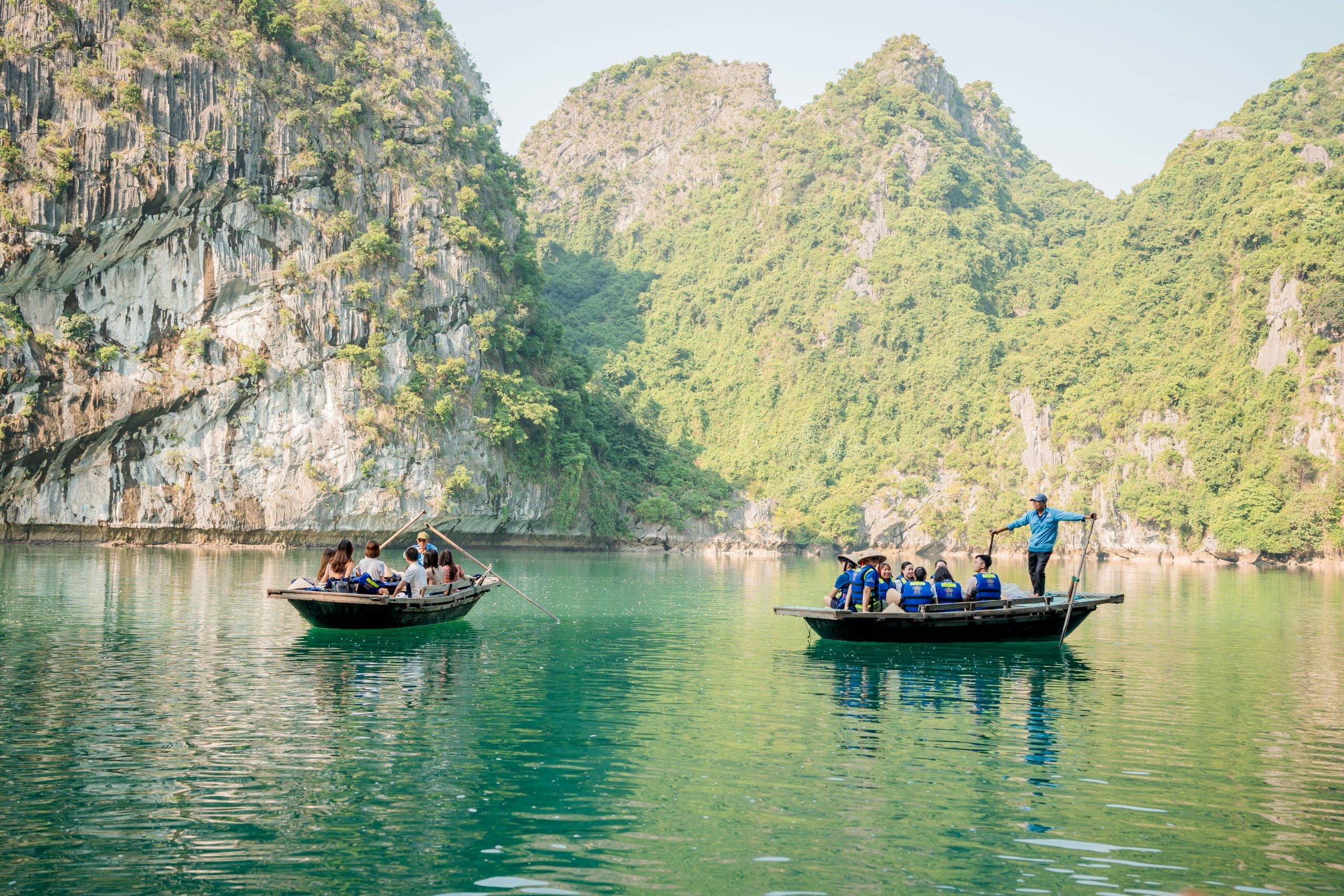 Thông Tin Du Thuyền Rita Cruise 5 sao - Du thuyền Vịnh Lan Hạ 2024