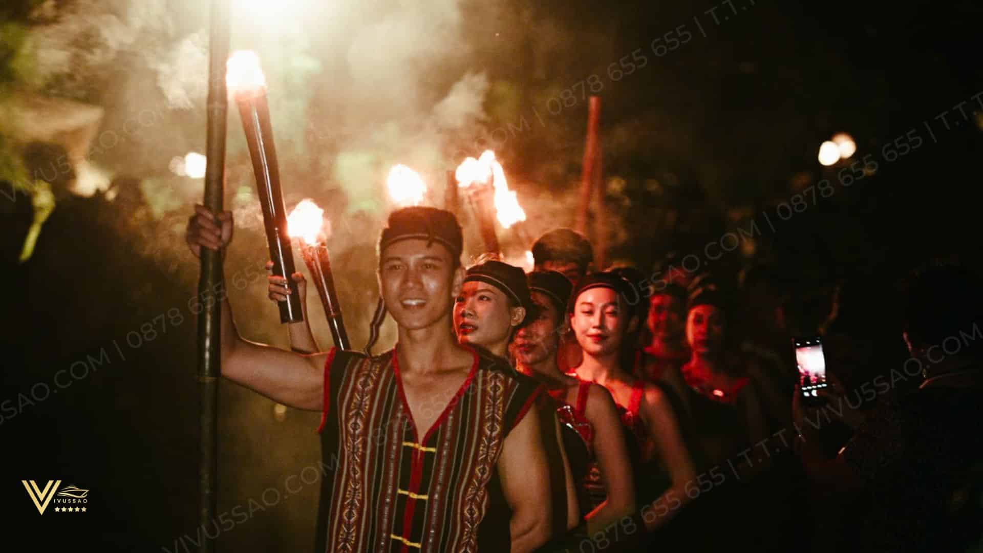 Trải Nghiệm Văn Hoá Đặc Sắc Tại Kingkong Park – Show Diễn Thực Cảnh “Âm Vang Đại Ngàn”