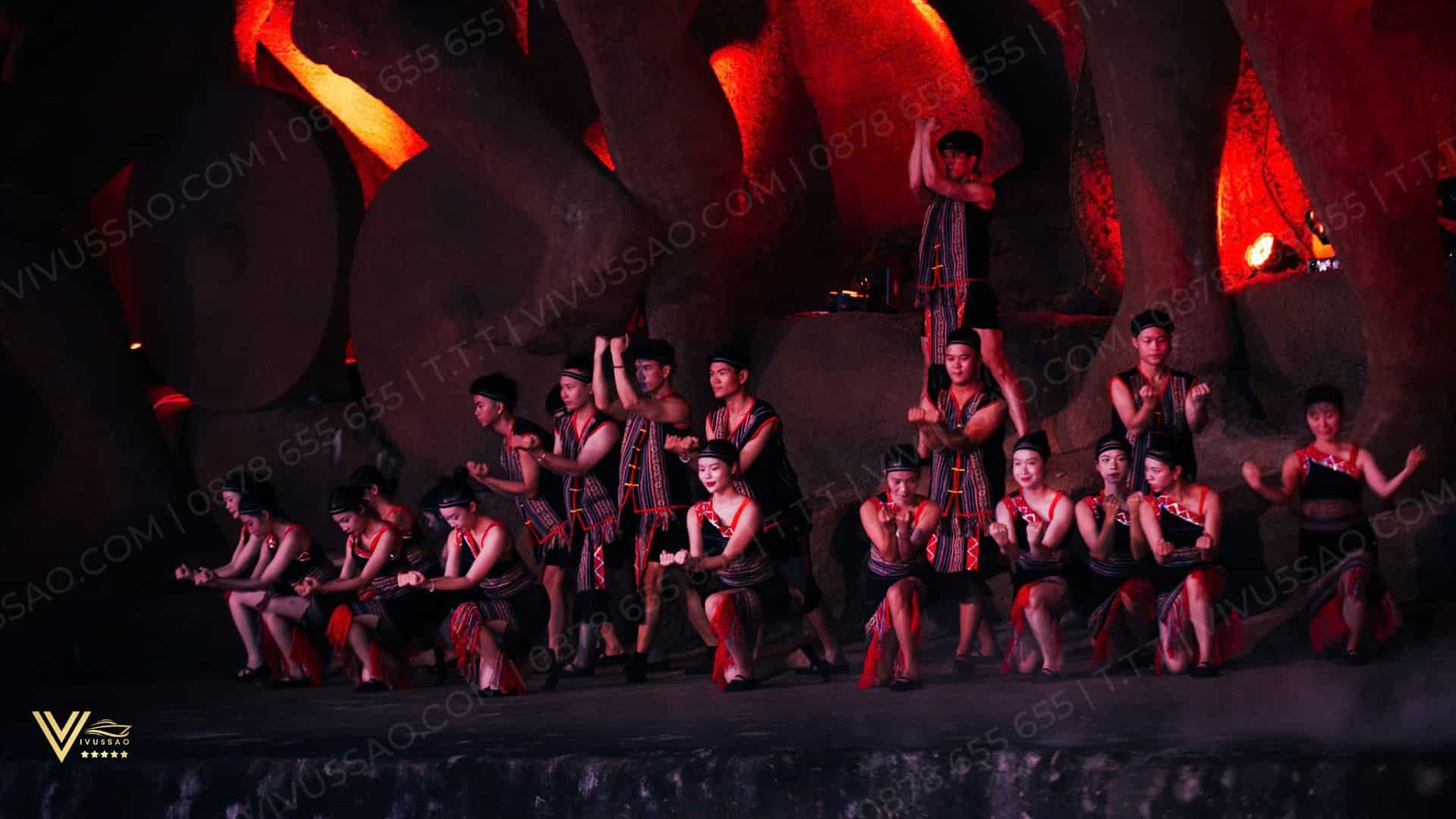 Trải Nghiệm Văn Hoá Đặc Sắc Tại Kingkong Park – Show Diễn Thực Cảnh “Âm Vang Đại Ngàn”