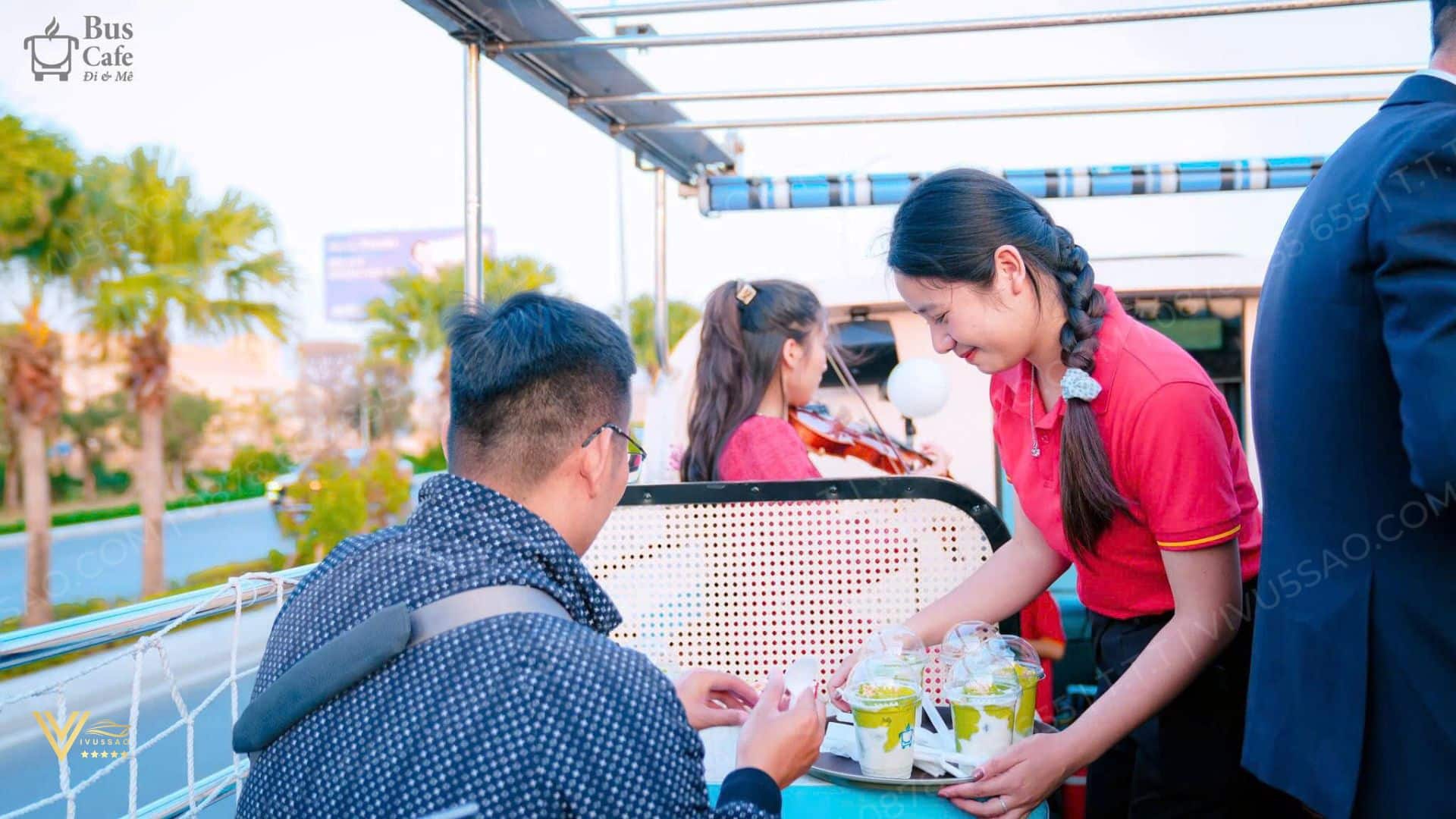 Đặt Vé Xe Bus Cafe Hạ Long 2025 – Khám Phá "Quán Cà Phê Di Động" tại Hạ Long Đặt Vé Xe Bus Cafe Hạ Long 2025 – Khám Phá "Quán Cà Phê Di Động" tại Hạ Long