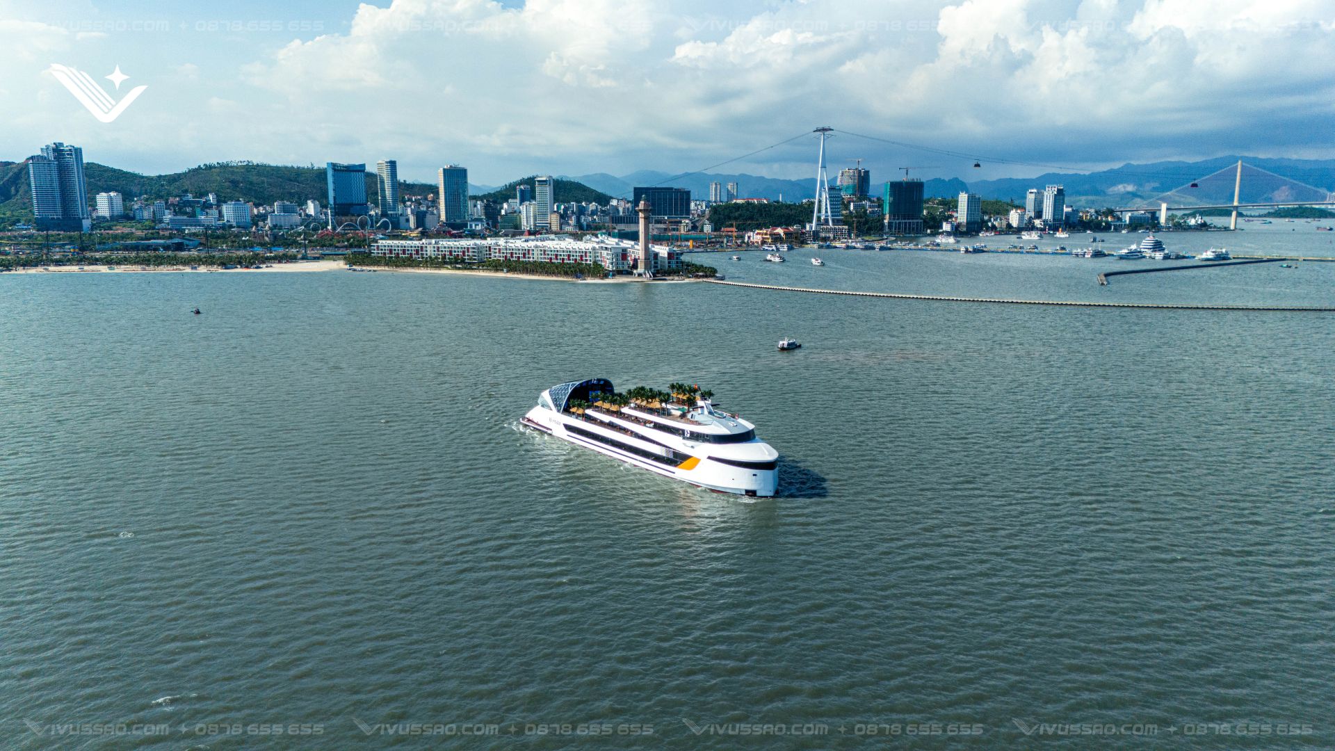 Review du thuyền Dolphin Halong Cruise