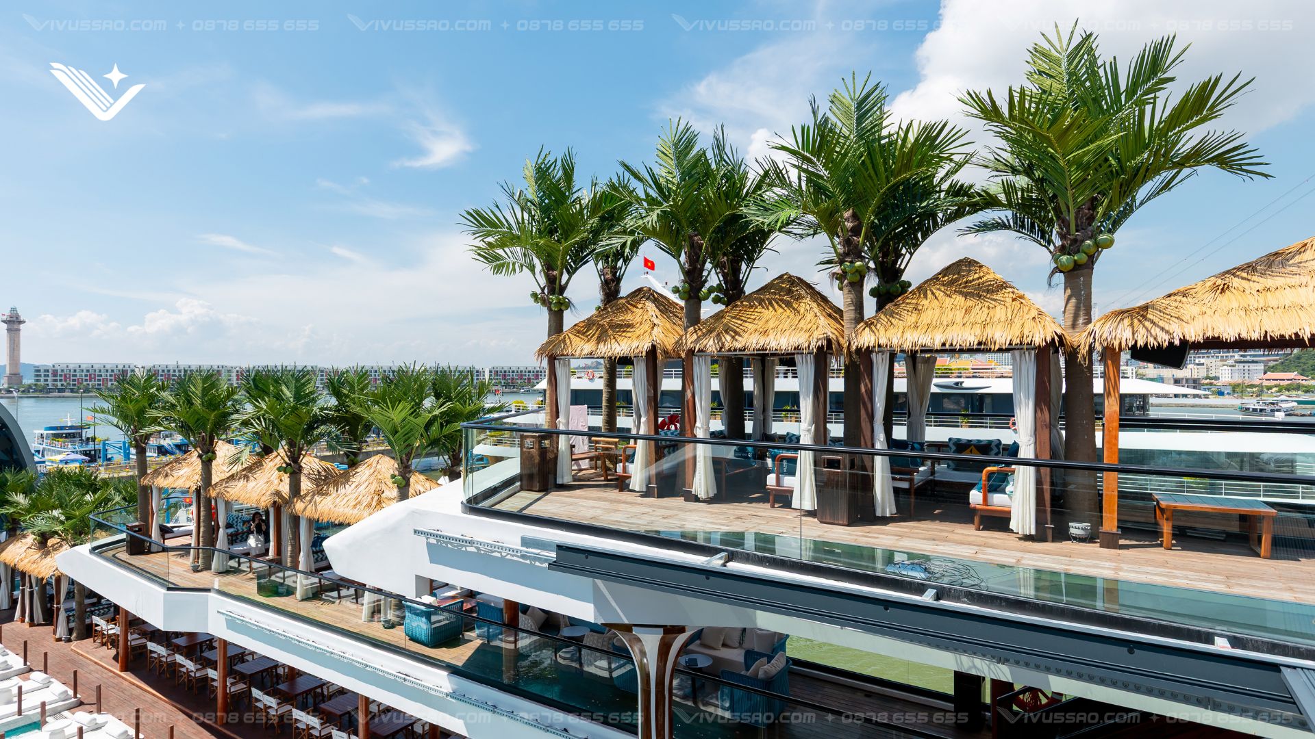 Bungalow nghỉ dưỡng trên Dolphin Halong Cruise
