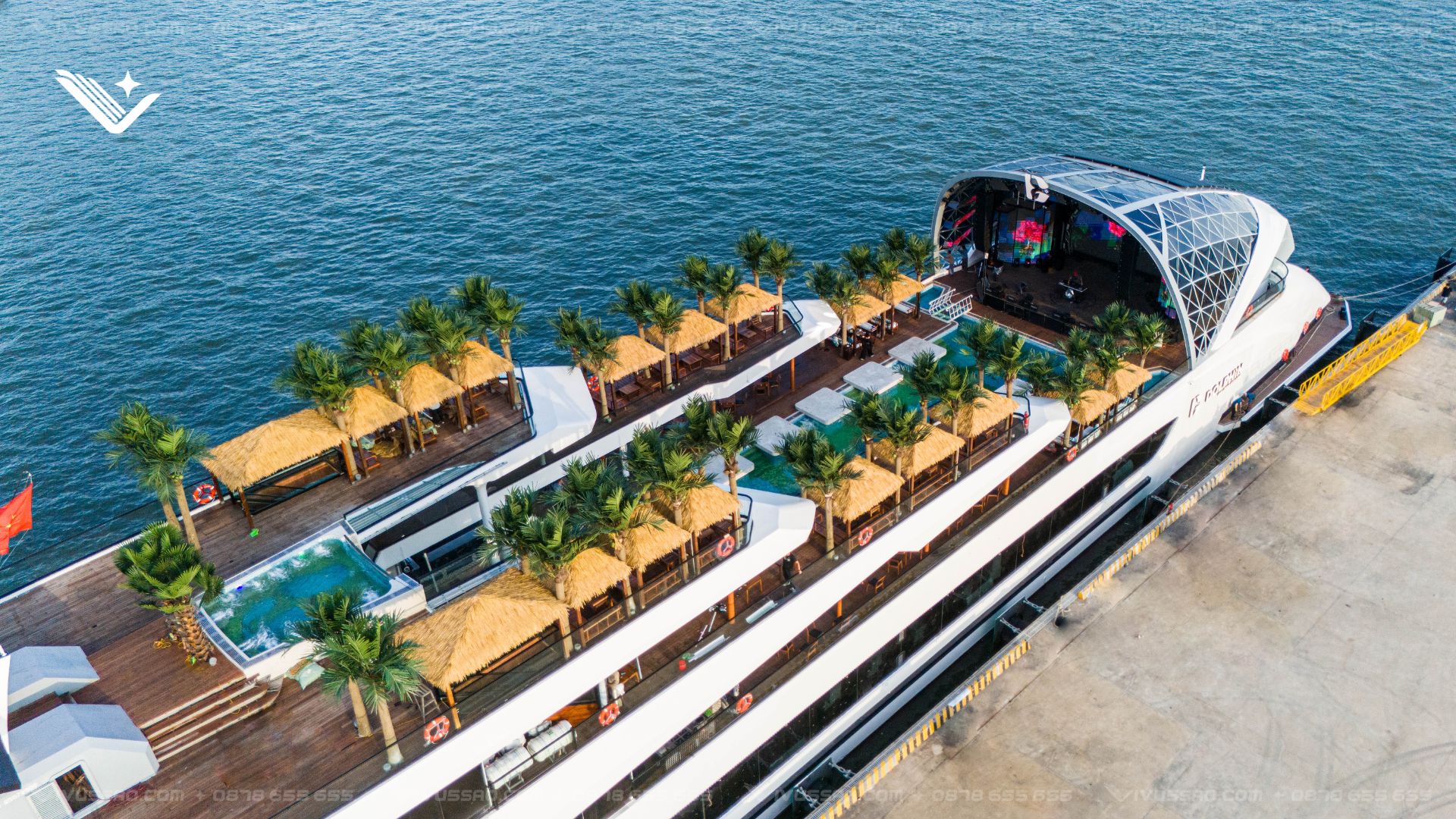 Review du thuyền Dolphin Halong Cruise