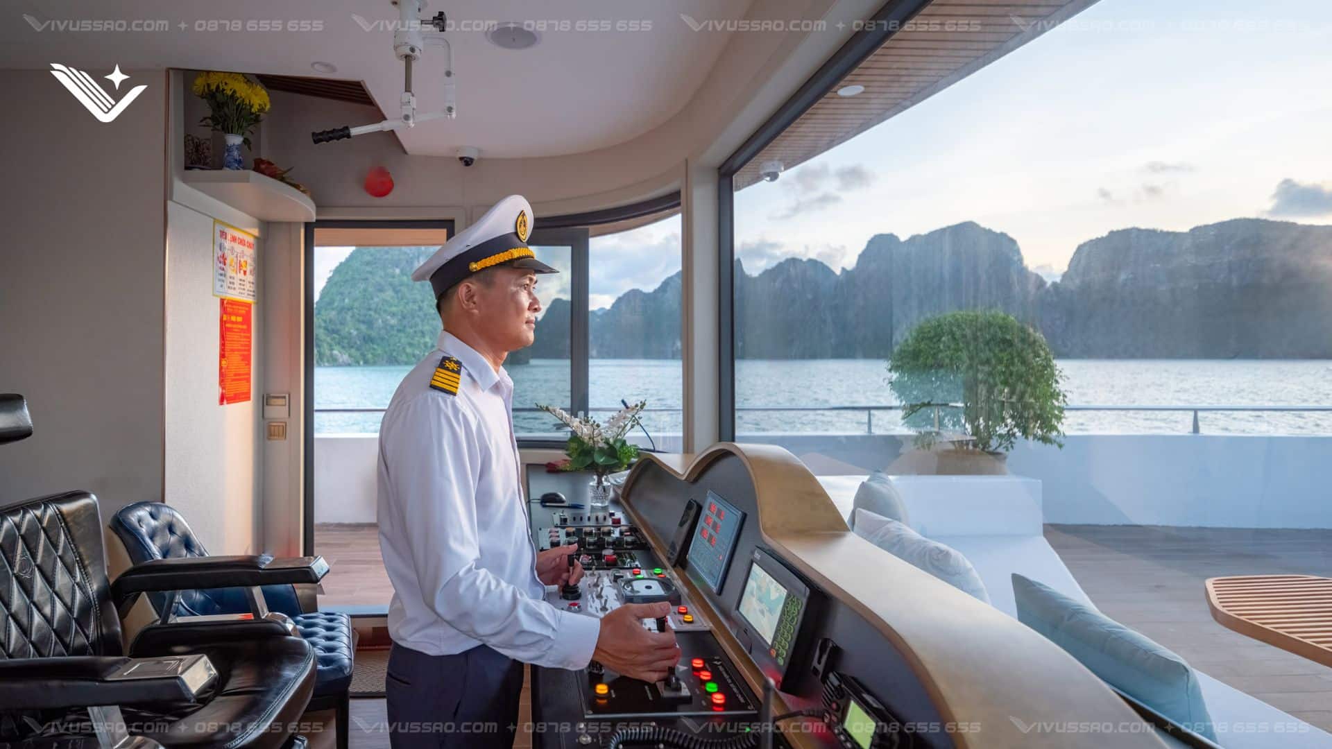Review Leona Cruise Hạ Long 2026: Giá Tour, Lịch Trình & Trải Nghiệm Đáng Thử