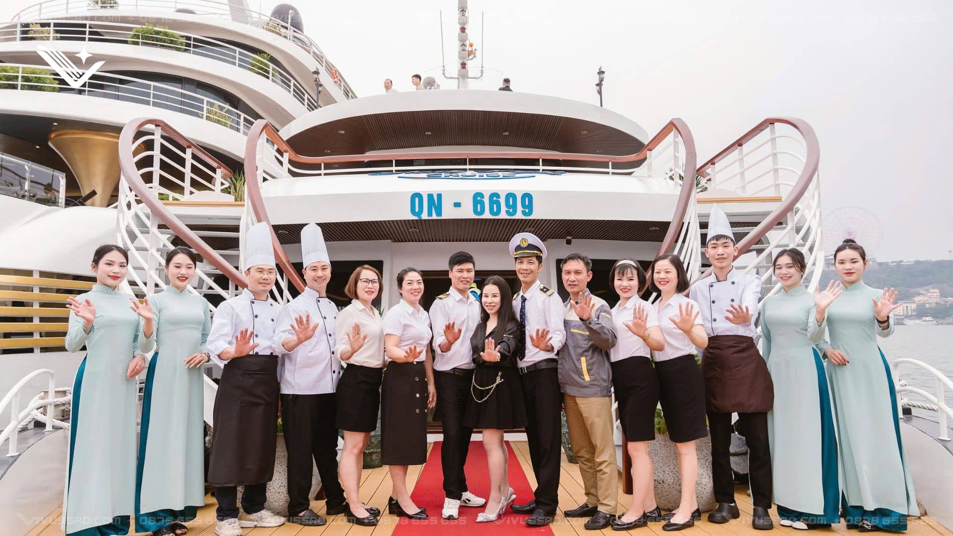 Giá Tour Du Thuyền Black Pearl Hạ Long Mới Nhất 2026 Giá Tour Du Thuyền Black Pearl Hạ Long Mới Nhất 2026