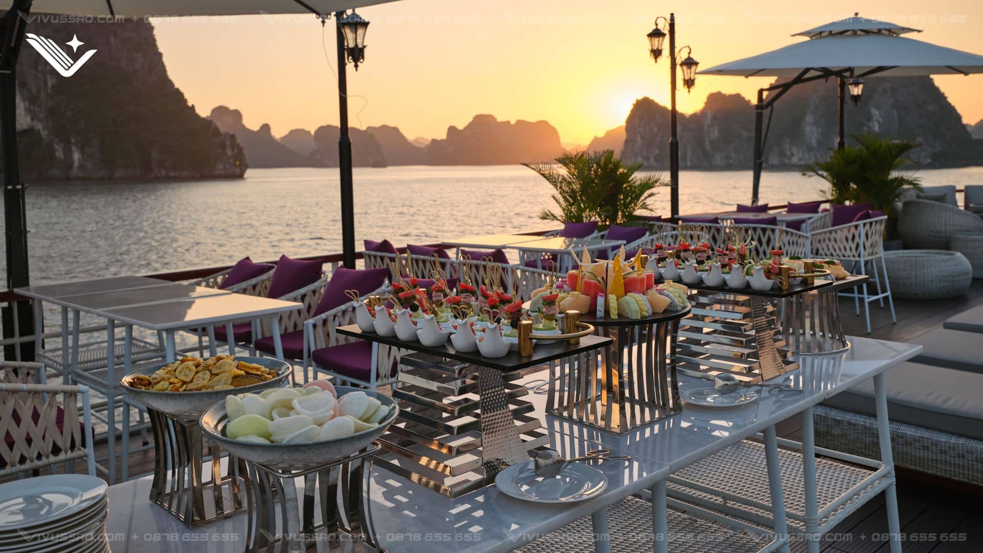 Review Du Thuyền Iris Cruise Hạ Long 2026: Lịch Trình & Bảng Giá Mới Nhất Review Iris Cruise Hạ Long 2026: Bảng Giá & Lịch Trình