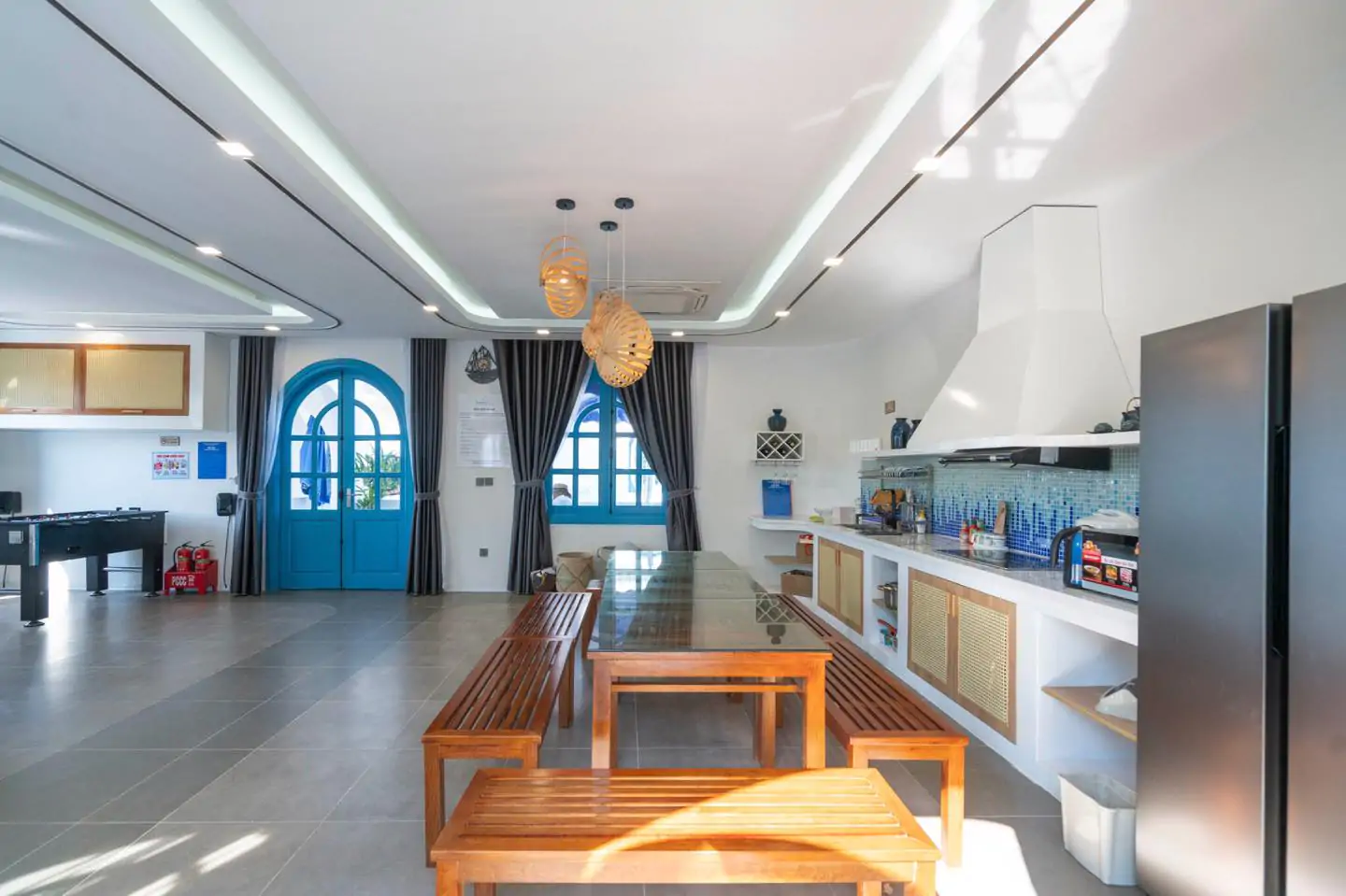 Đặt phòng Santorini Hạ Long Villas 2025 - Hy Lạp thu nhỏ tại Đảo Ngọc Tuần Châu Đặt phòng Santorini Hạ Long Villas | Du lịch nghỉ dưỡng trên đảo Tuần Châu | Vivu5sao