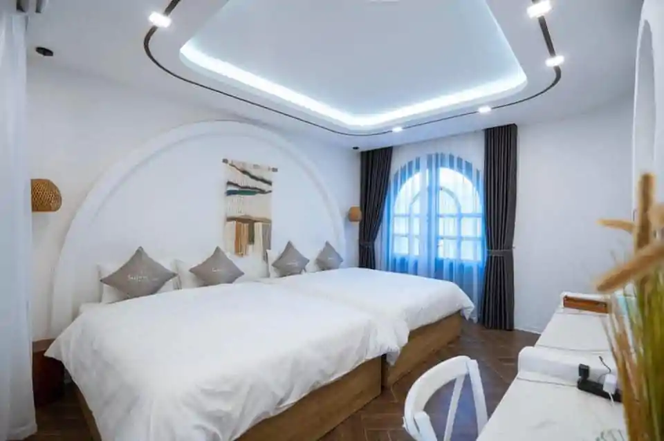 Đặt phòng Santorini Hạ Long Villas 2025 - Hy Lạp thu nhỏ tại Đảo Ngọc Tuần Châu Đặt phòng Santorini Hạ Long Villas | Du lịch nghỉ dưỡng trên đảo Tuần Châu | Vivu5sao