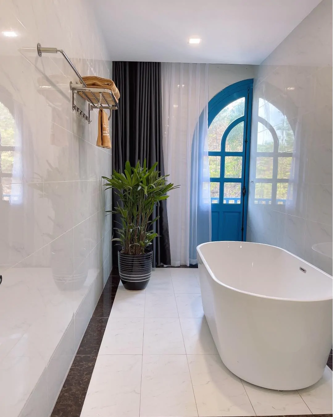 Đặt phòng Santorini Hạ Long Villas 2025 - Hy Lạp thu nhỏ tại Đảo Ngọc Tuần Châu Đặt phòng Santorini Hạ Long Villas | Du lịch nghỉ dưỡng trên đảo Tuần Châu | Vivu5sao