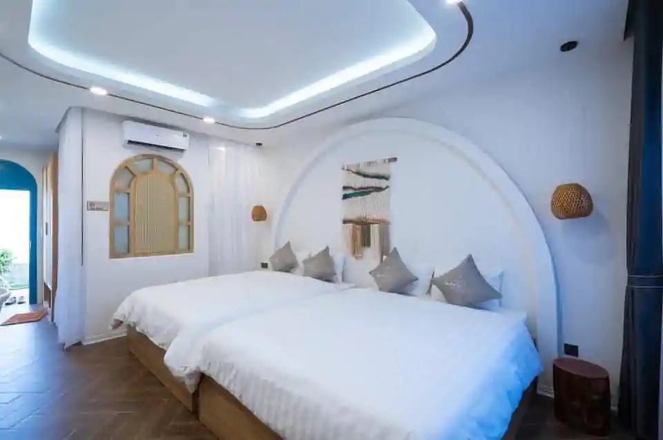 Đặt phòng Santorini Hạ Long Villas 2025 - Hy Lạp thu nhỏ tại Đảo Ngọc Tuần Châu Đặt phòng Santorini Villa Tuần Châu