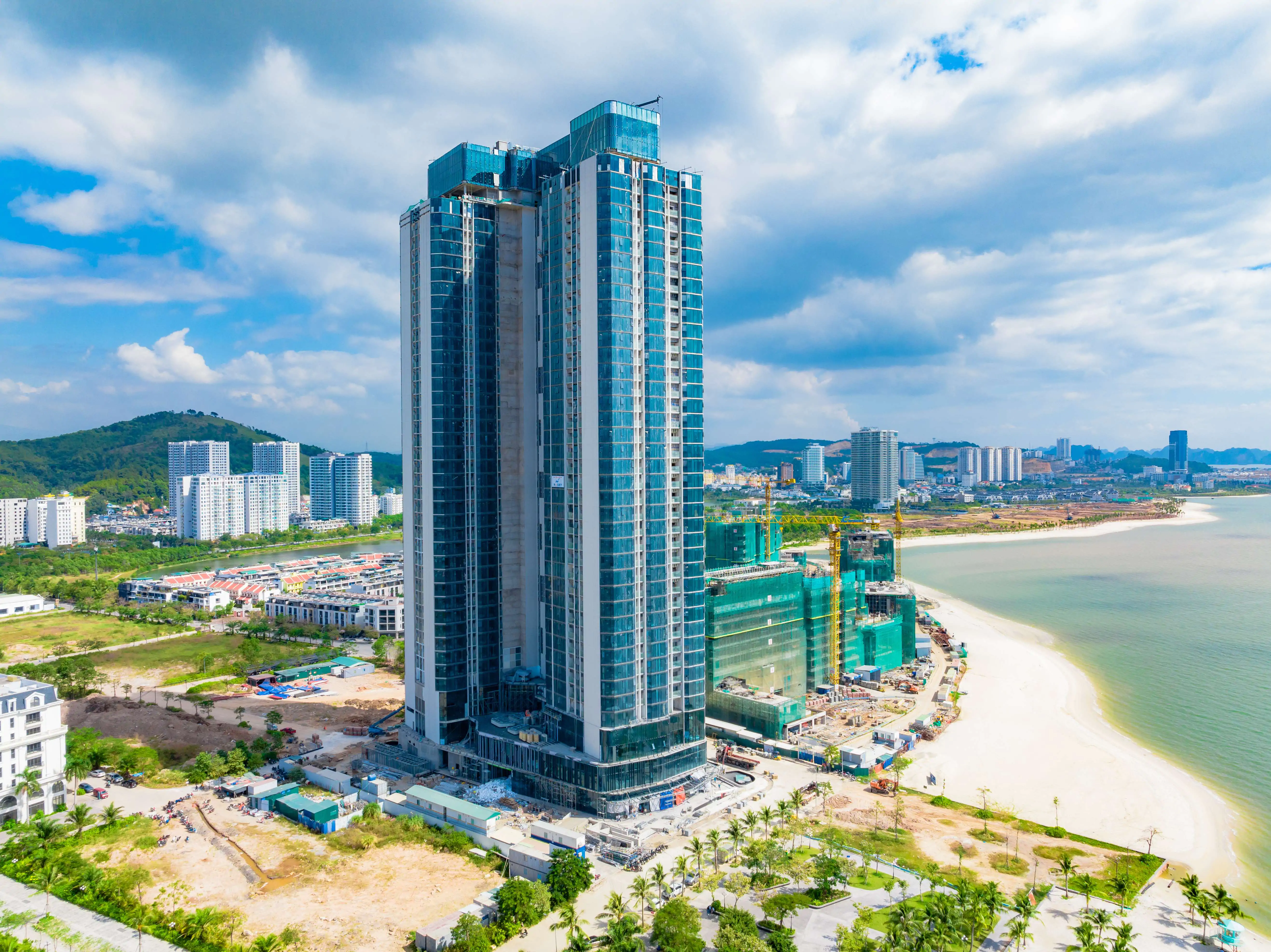 Thông tin chi tiết về khách sạn A La Carte Ha Long Bay | Bảng giá dịch vụ 2023 Khách sạn A La Carte Hạ Long Bay
