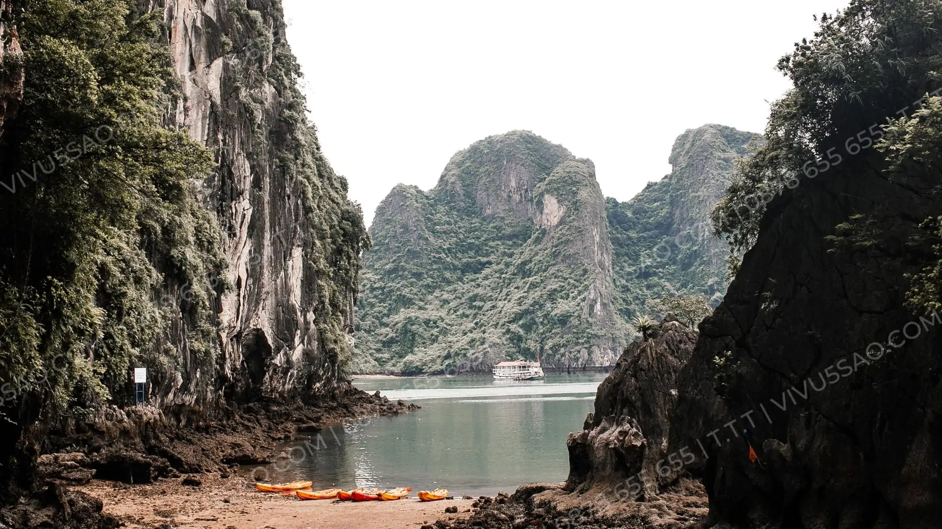 Khám phá Tour đảo hoang vịnh Hạ Long | Vịnh Lan Hạ chỉ với 999k/người Tour đảo hoang vịnh Hạ Long