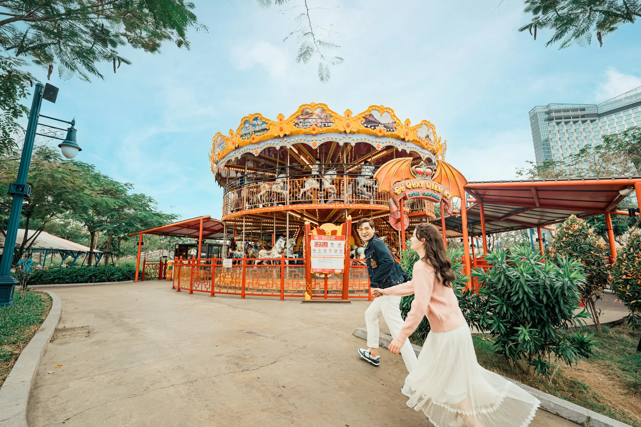 Review Bãi biển Marina Hạ Long mới nhất 2024 | Check-in Bãi Tắm Hùng Thắng Khu ăn uống bên trong công viên Rồng Hạ Long
