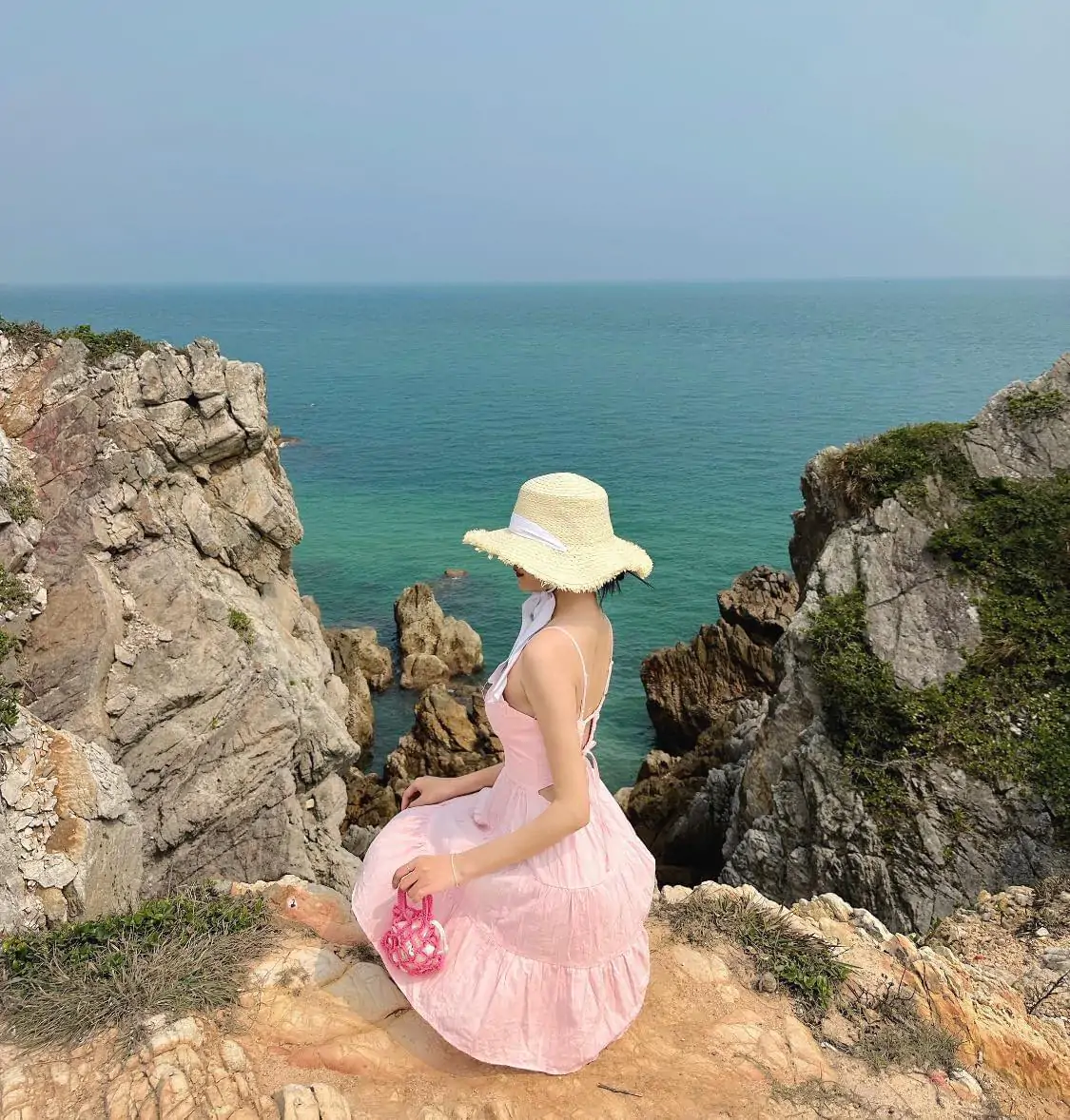 Tận hưởng Việt Nam theo từng thời điểm trong năm 2023 Tổng hợp những hòn đảo đẹp nhất vịnh Hạ Long năm 2023 | Đảo Quan Lạn - Quảng Ninh