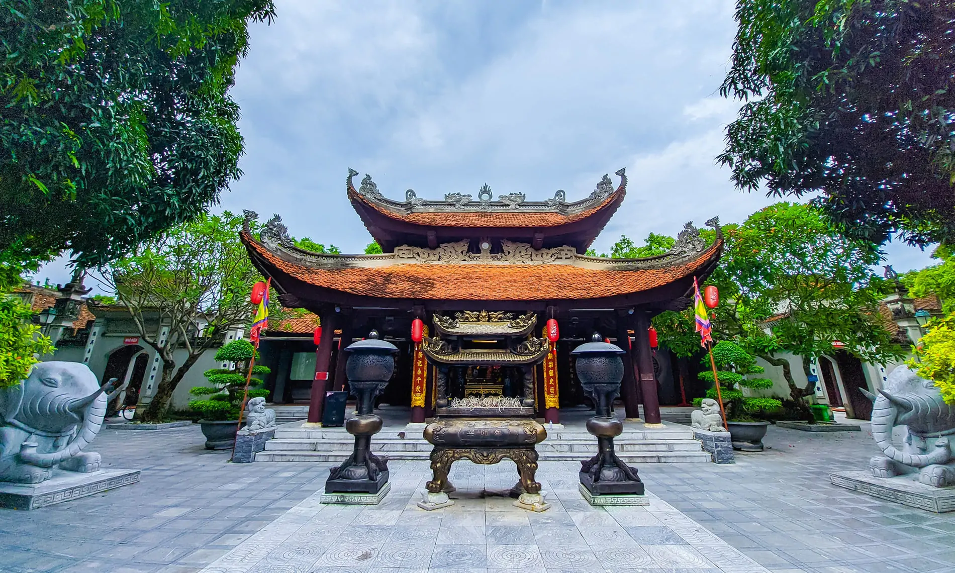 Khám phá Đền Đô - Dấu ấn lịch sử hào hùng qua 8 đời vua triều Lý Khám phá Đền Đô - Dấu ấn lịch sử hào hùng qua 8 đời vua triều Lý