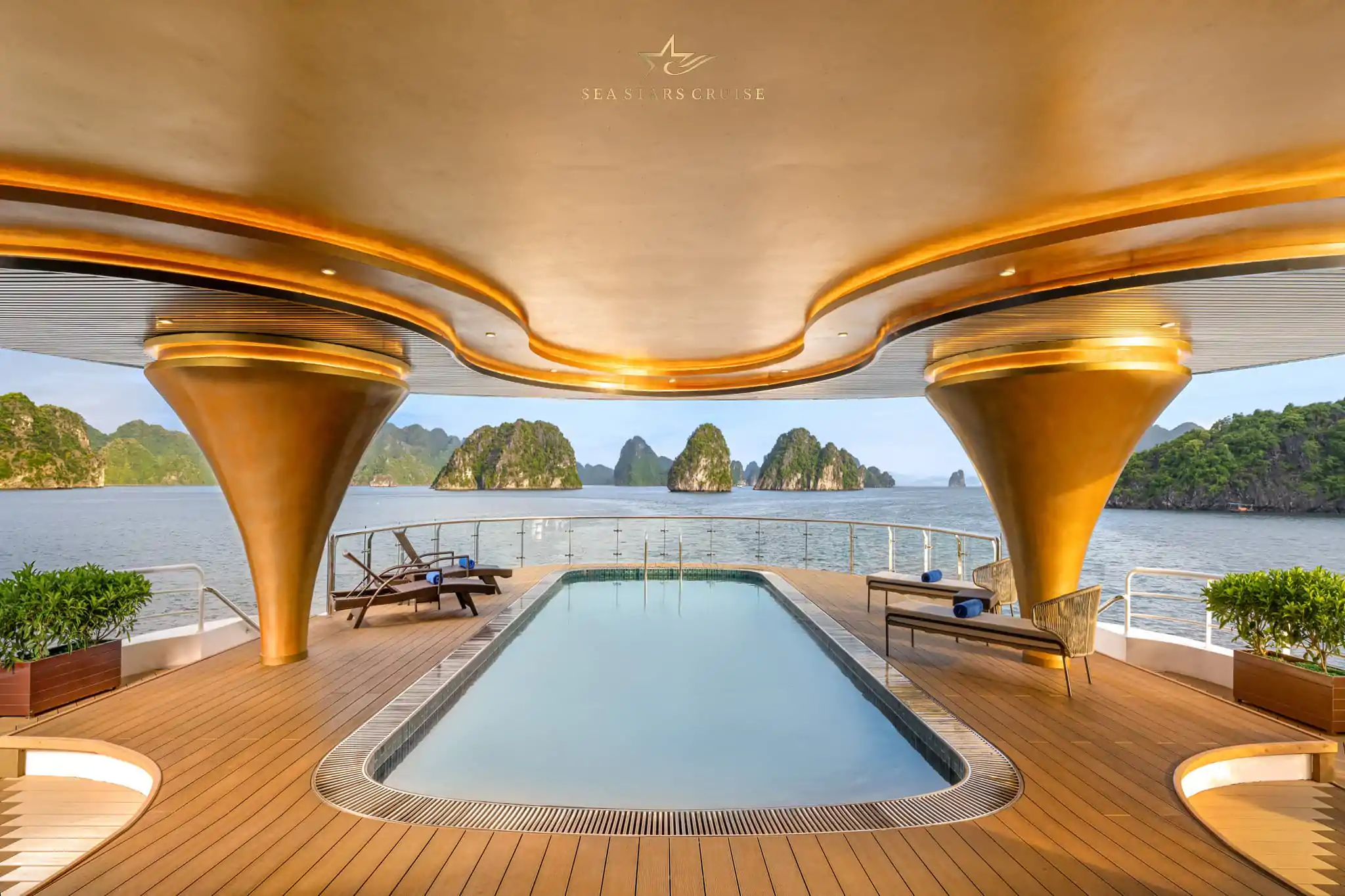 Chương trình giảm 20% giá phòng siêu du thuyền Sea Stars nhân dịp khai trương