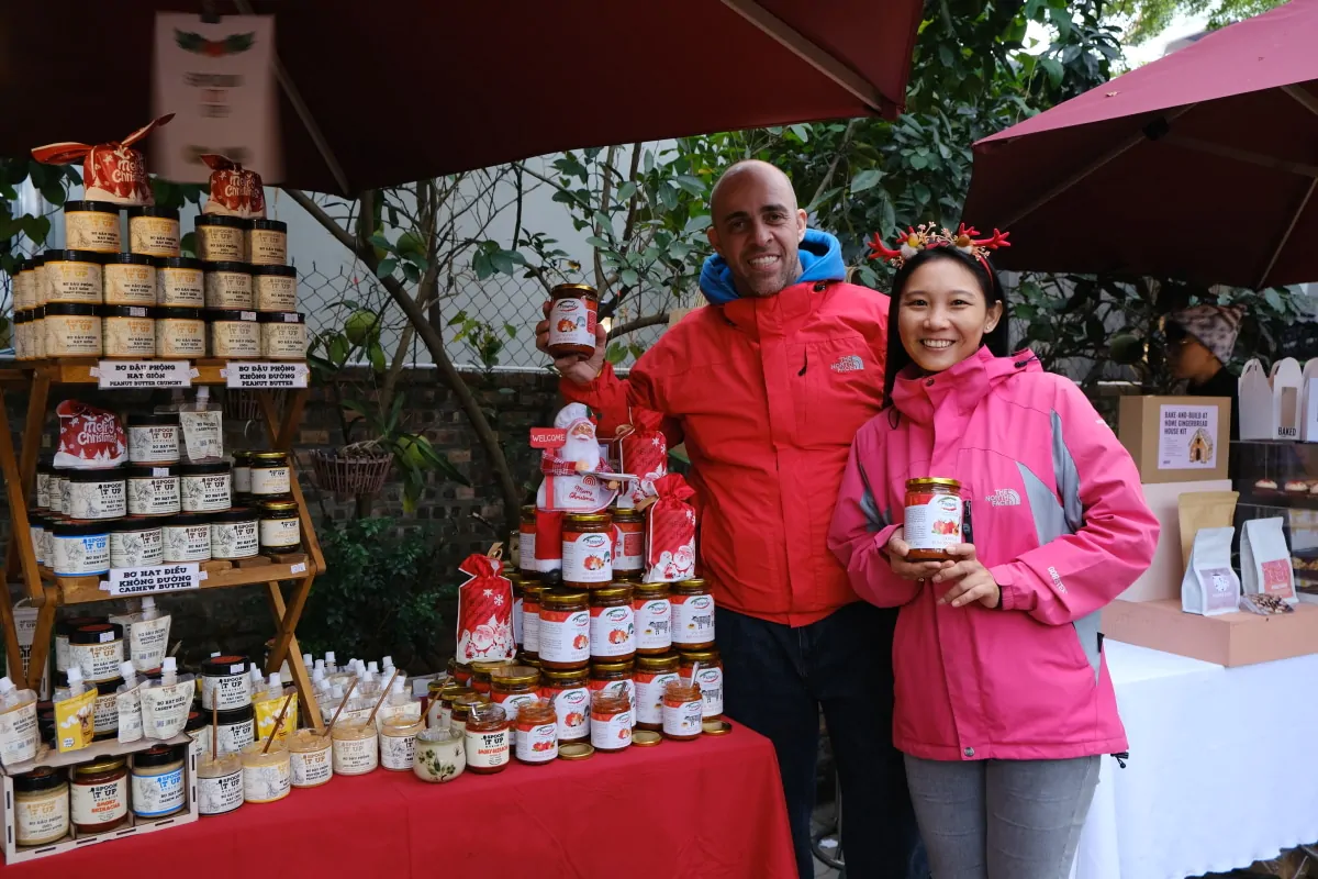 Độc Đáo Chợ Giáng Sinh Hà Nội 2023