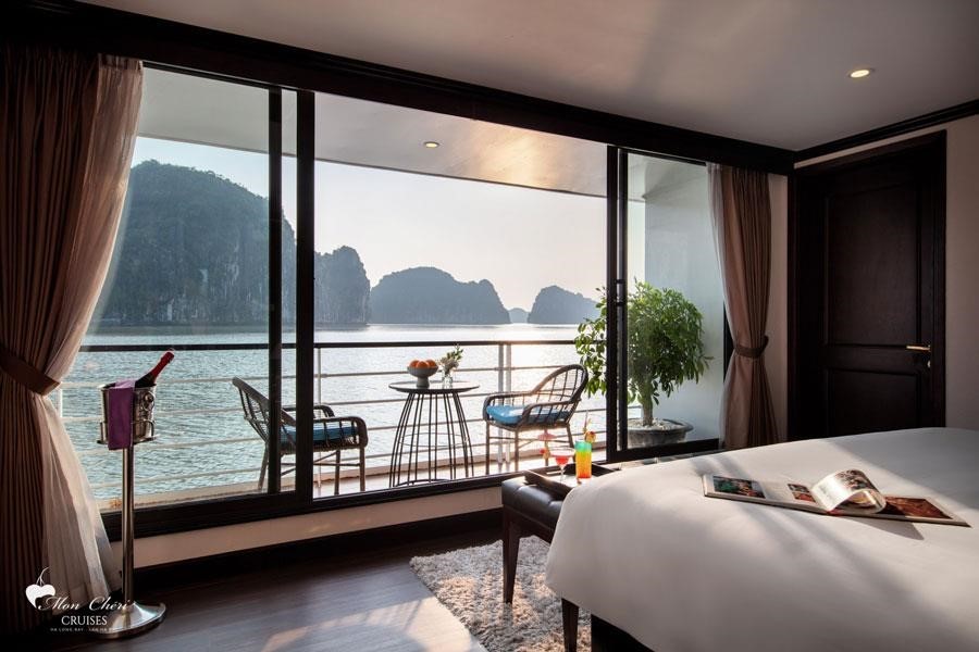 Phong Ocean Suite Balcony