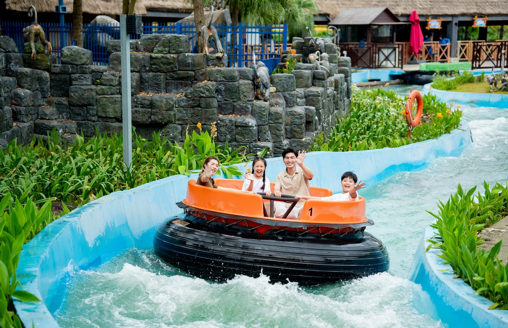Lưu ý khi vui chơi tại công viên nước Hạ Long - Typhoon Water Park