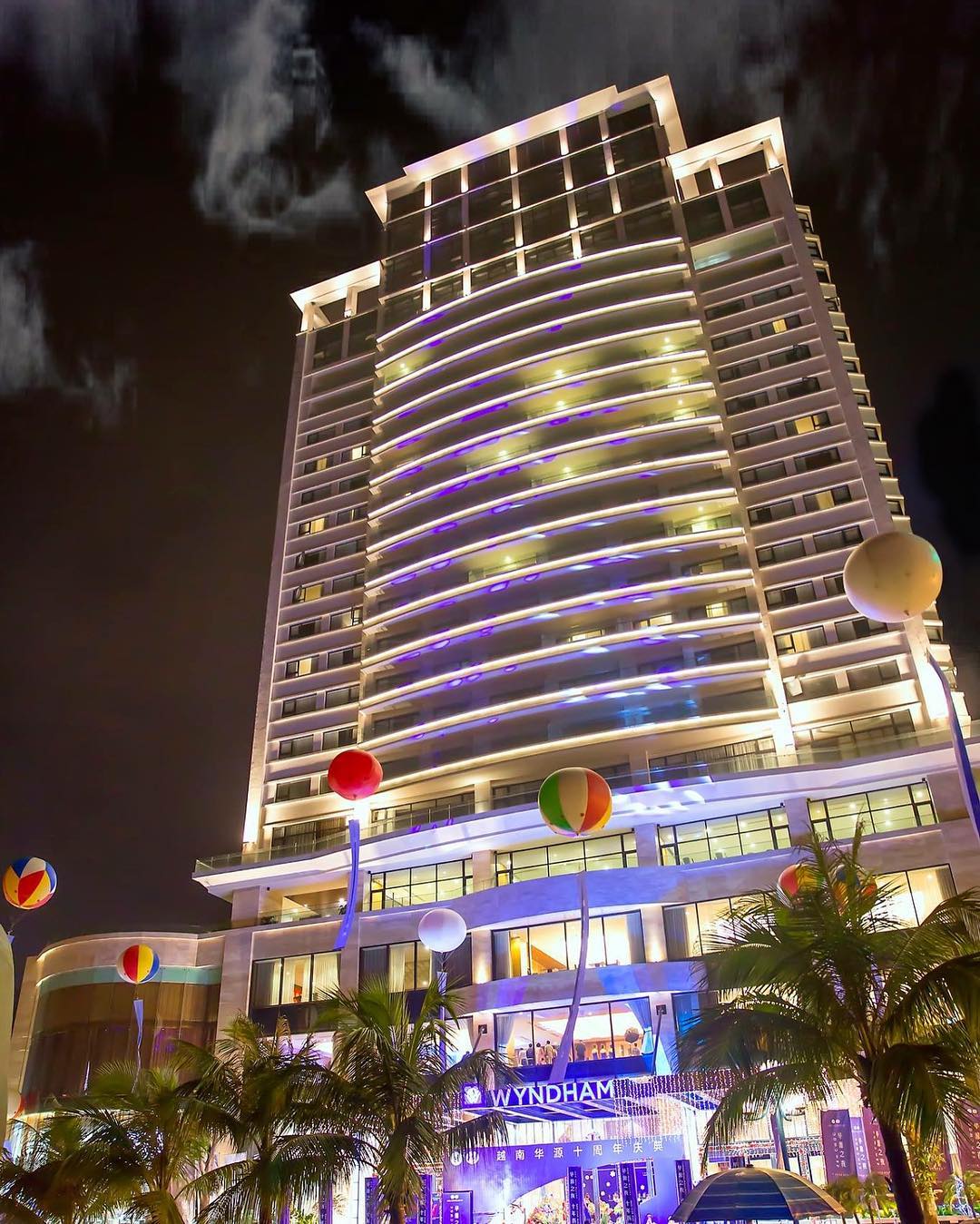 Wyndham Legend Halong - Top 10 khách sạn tại Hạ Long
